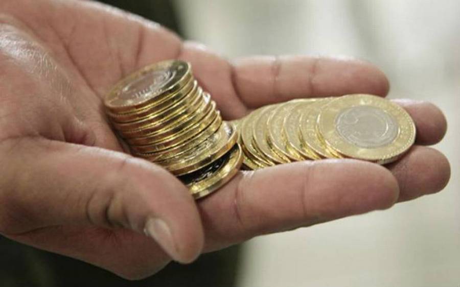 Peso, estable tras caída del PIB cotiza en 23.88 por dólar spot