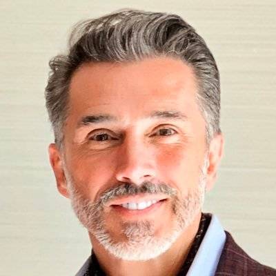 Sergio Mayer presenta iniciativa para proteger obras; dispositivos facilitan la clonación del arte