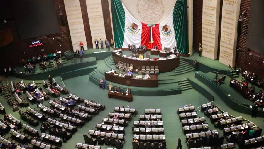 Proponen diputados ley de emergencia y bloque económico-social