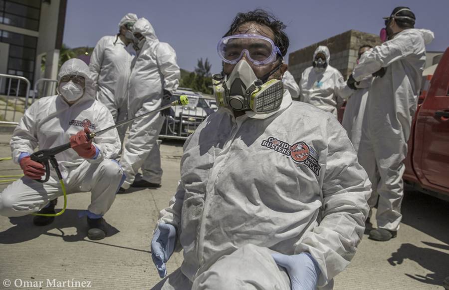 En Tijuana aparecen los Covid Busters luchando contra el Covid-19