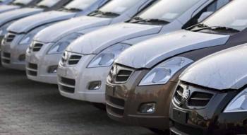 En abril, vive la venta de veh&iacute;culos ligeros su peor ca&iacute;da en 25 a&ntilde;os