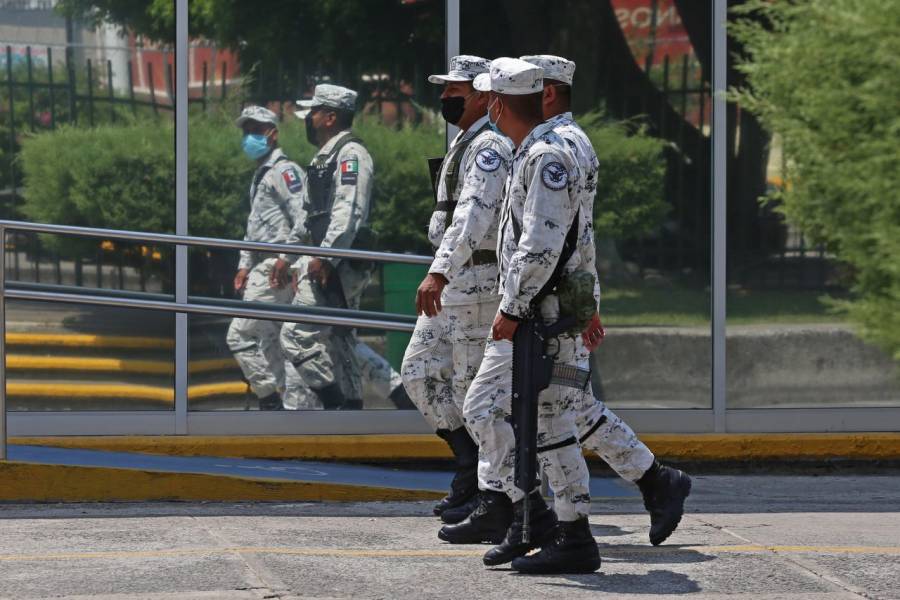 Guardia Nacional detiene a estadounidense que trasladaba cartuchos útiles y granadas