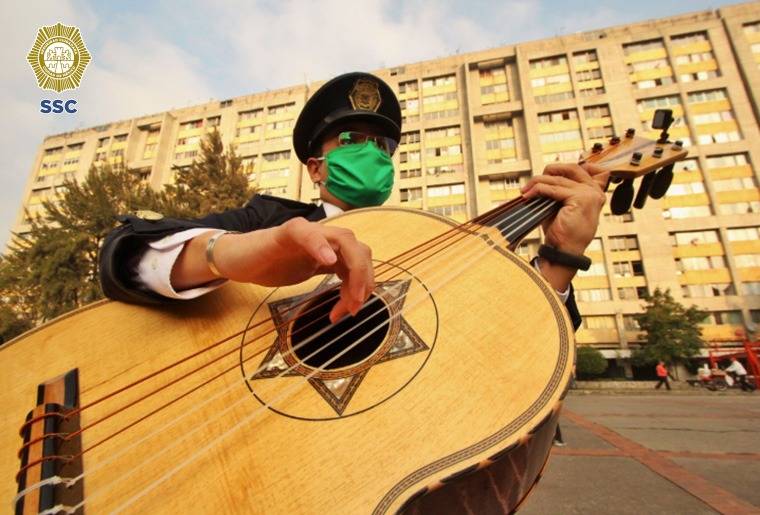 Festejan SSC y Prosoc con serenatas a las mamás