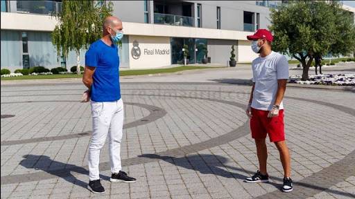 El equipo de fútbol Real Madrid regresa a entrenar