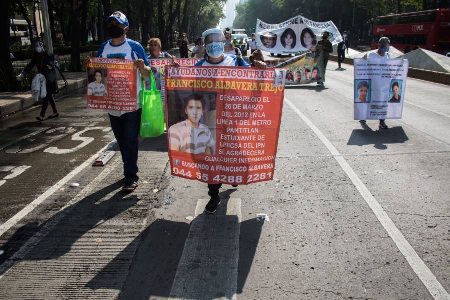 Madres marchan en su día por los desaparecidos 