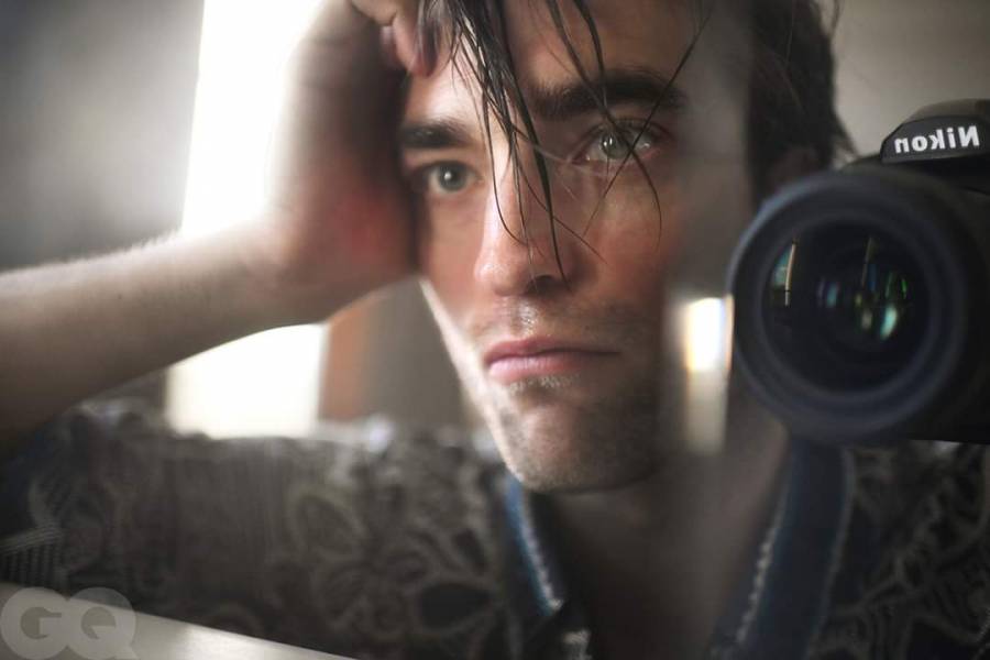 Robert Pattinson realiza su propia sesión de fotos para portada de revista