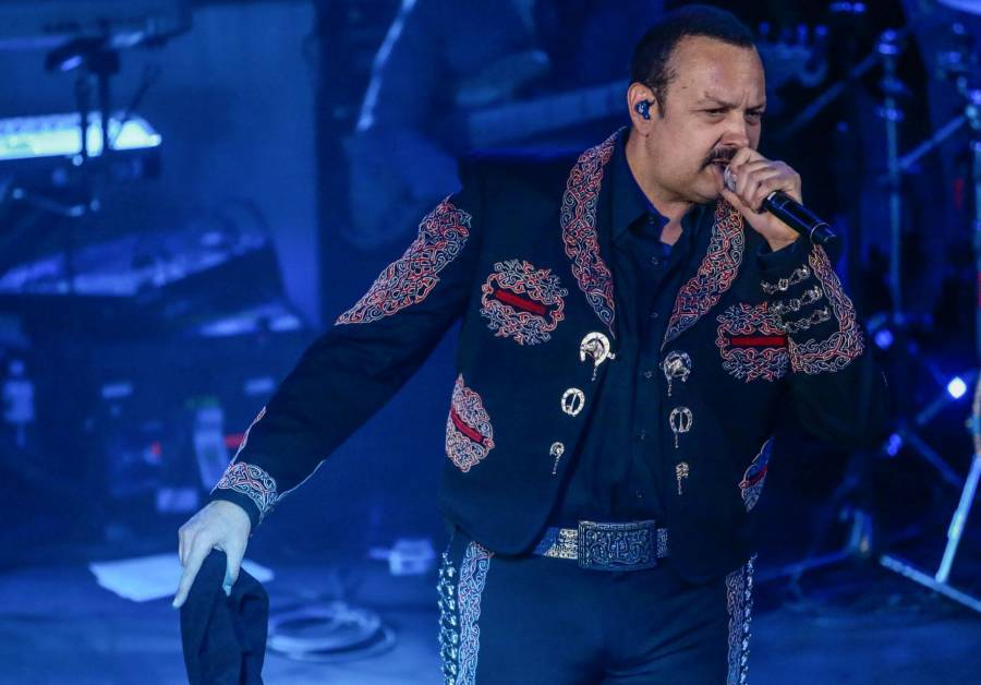 A conseguirse un poco de educación invitó Pepe Aguilar a Natanael Cano