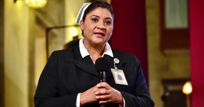 En Día de Enfermeras, Jefa Fabiana da positivo a coronavirus