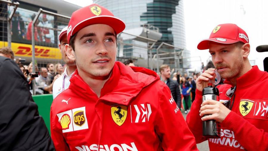 Charles Leclerc se despide de Vettel, su compañero incómodo