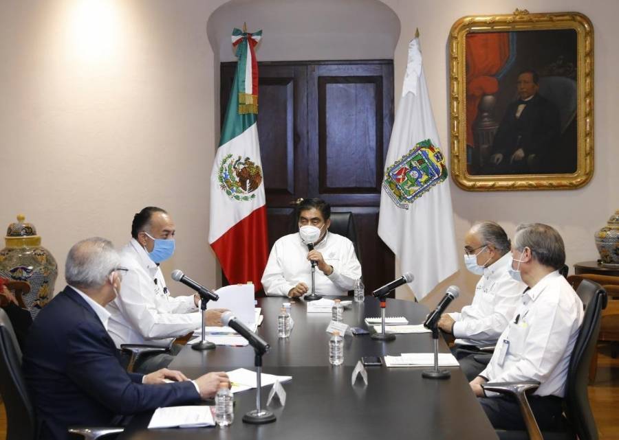 Barbosa alerta por reapertura de automotrices