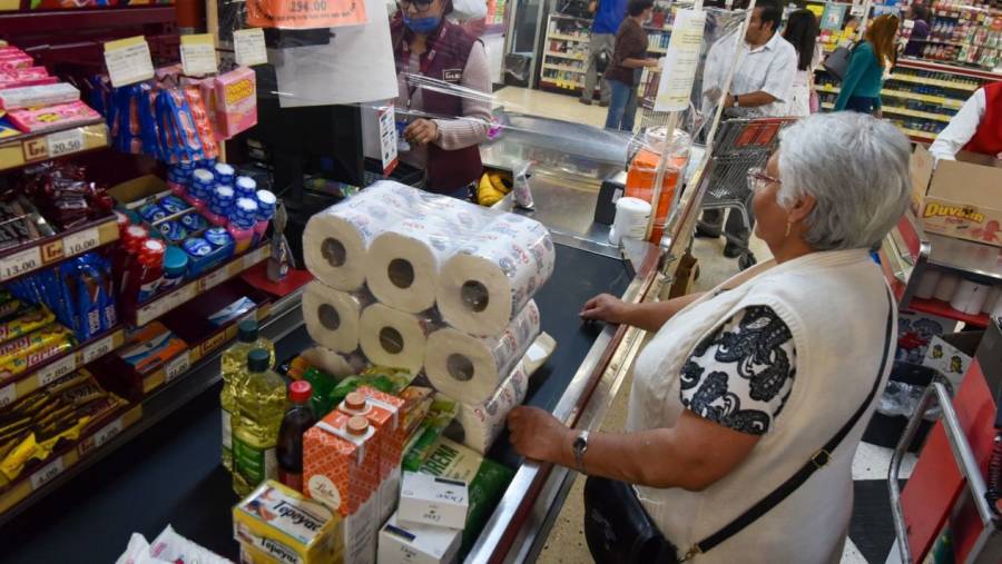 Caen 27% las ventas de Antad en abril