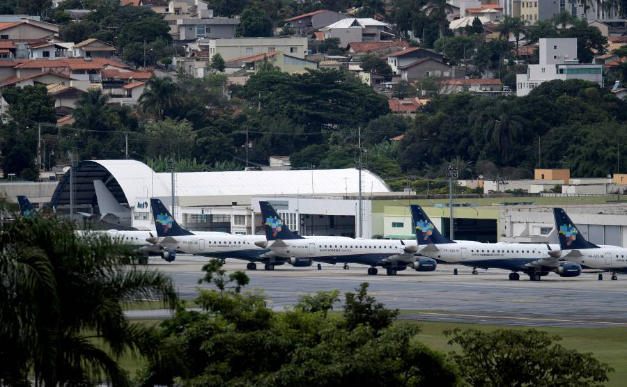 Airlines despide a mil 400 trabajadores por pandemia
