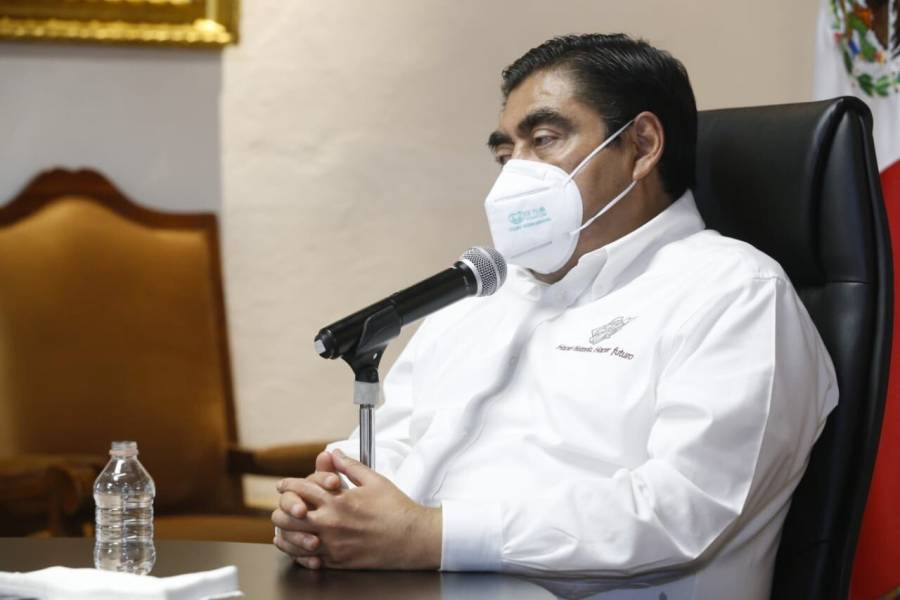 “No asumir&eacute; costos de un rebrote”, advierte Barbosa 
