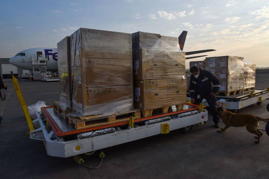 Recibirá México 288 ventiladores y 300 mil pruebas PCR: Ebrard