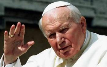 Llama Iglesia a no temer ante crisis y recordar a Juan Pablo II