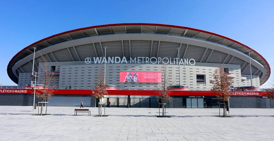 Atlético de Madrid homenajea a futbolista Daniela Lázaro