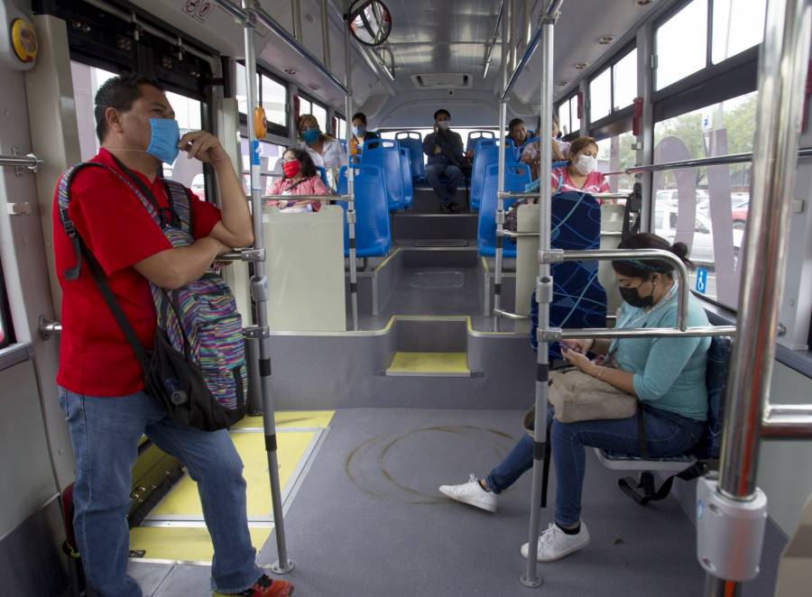 Sin previo aviso, reanudan servicio del transporte público en Monterrey