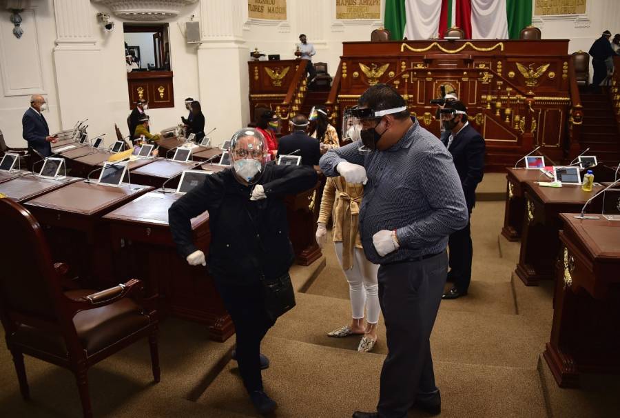 Blindado contra virus, el Congreso legisló