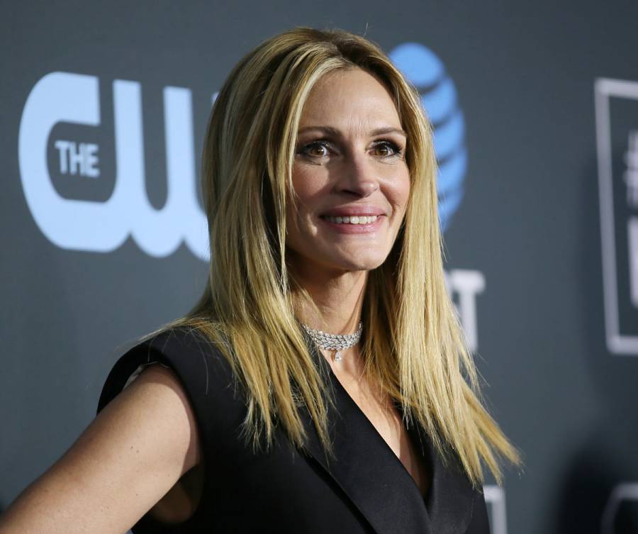 Julia Roberts y otras estrellas abren sus redes sociales a expertos en salud