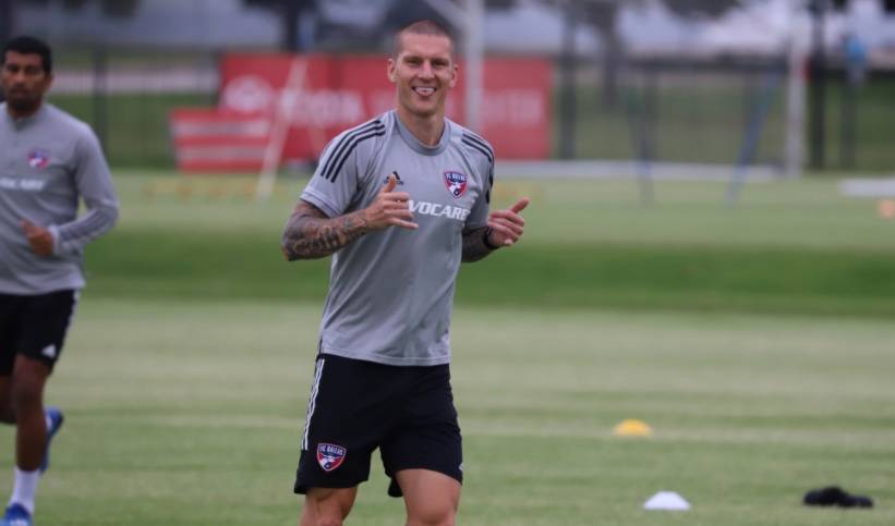 MLS analiza opciones para reanudar actividades