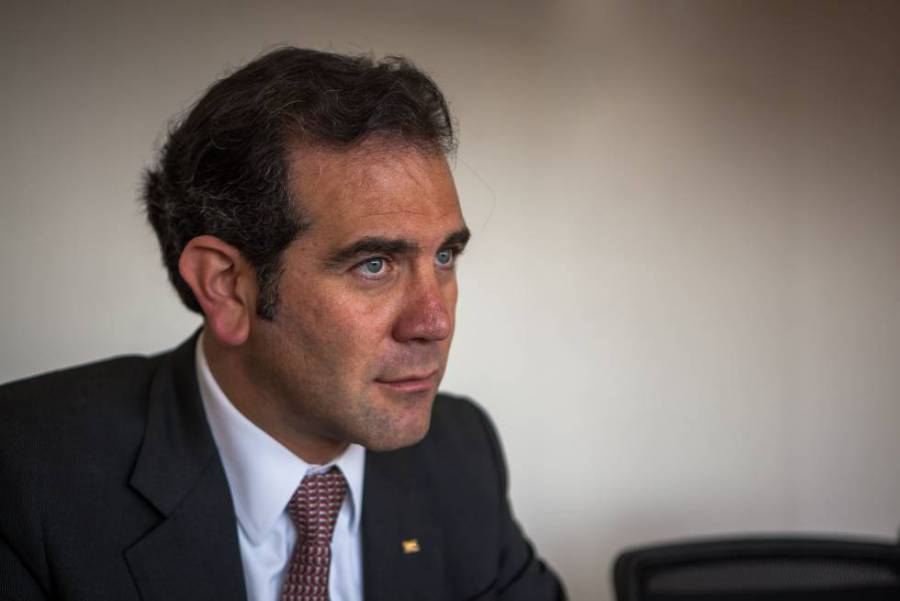 Funcionarios usan la pandemia para promocionarse; INE
