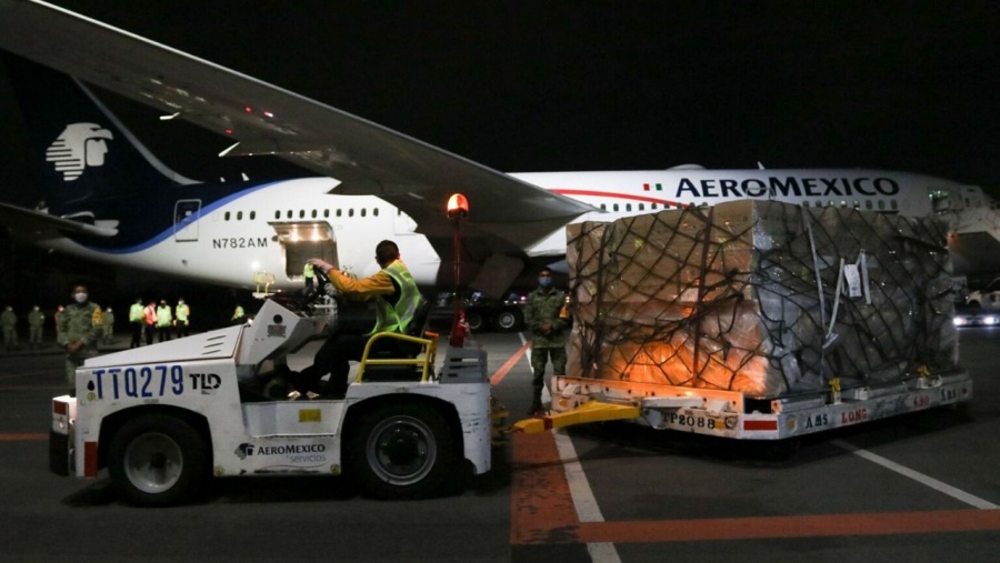 En el cielo también hay crisis, Interjet vende sin flota
