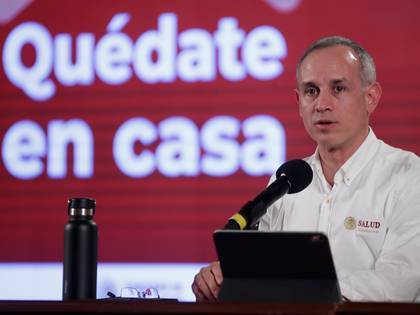 OMS propone a López-Gatell para comité internacional
