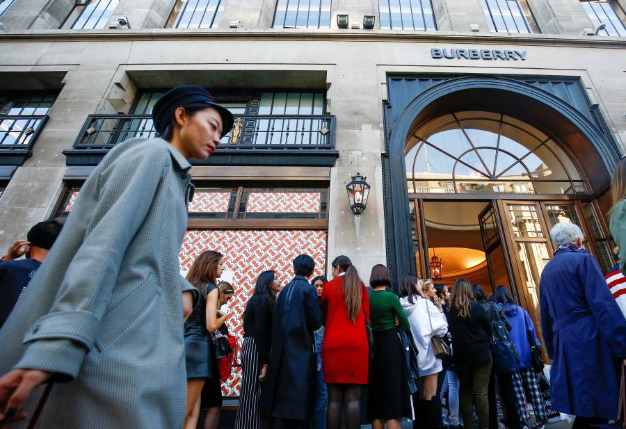 Comercios en Reino Unido abrir&iacute;an el 15 de junio