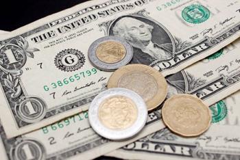 Peso extiende racha positiva; cotiza en 22.59 por d&oacute;lar