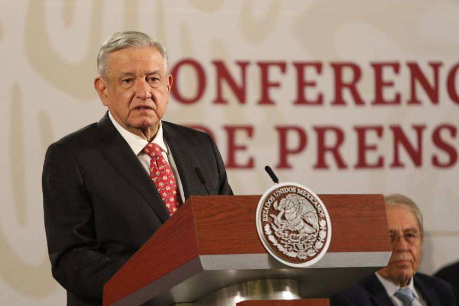 Hoy se definirá regreso a clases y de giras de trabajo de AMLO