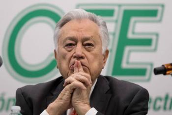 No me robar&aacute;n, dice Bartlett a firmas de renovables  
