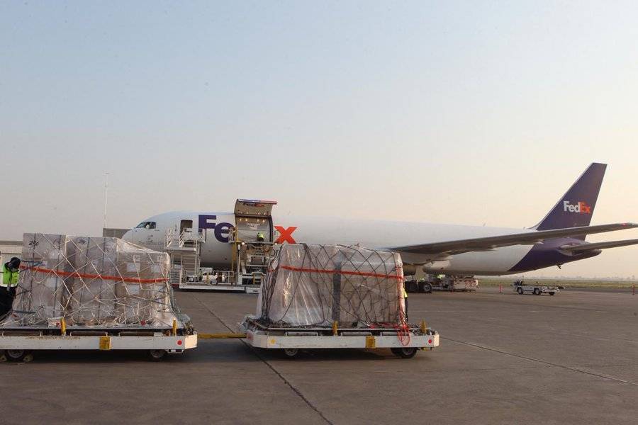 Llegó esta mañana el cuarto vuelo del puente aéreo EE UU-México con ventiladores