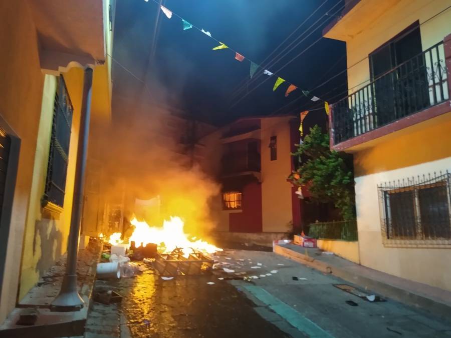 Video: habitantes de Venustiano Carranza en Chiapas protestan contra sanitización y causan disturbios