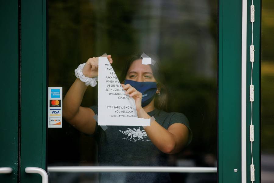 Mujeres y negras, 55% de los desempleados en EU en abril