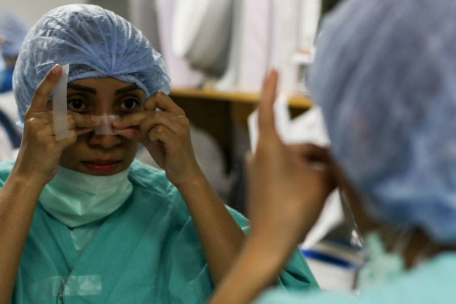 PRD se queja con Derechos Humanos por violación en agravio a médicos del IMSS