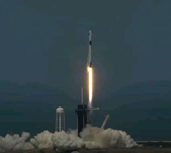 Tras segundo intento, nave de SpaceX despega con &eacute;xito
