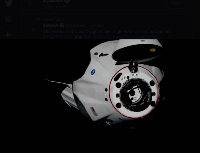 Cápsula Dragón se acopla a la Estación Espacial Internacional