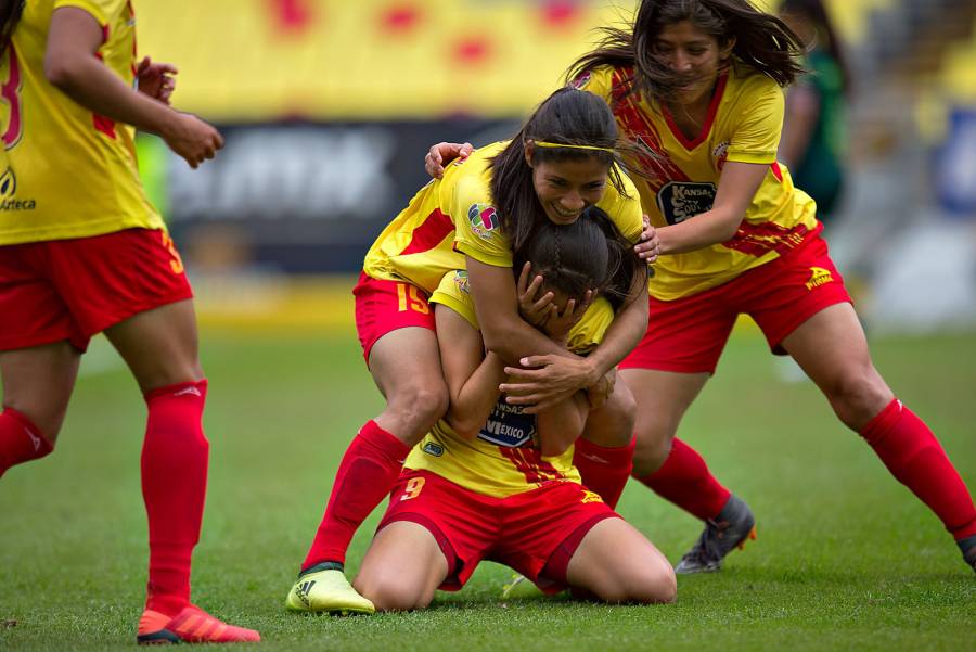 Jugadoras de Monarcas en la incertidumbre por posible mudanza del equipo