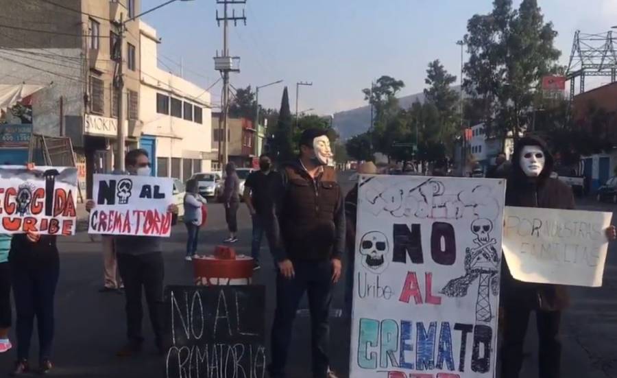 Vecinos protestan en Eje Central; exigen cerrar crematorio