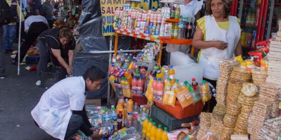 IZTAPALAPA BUSCA CRÉDITOS A LA PALABRA PARA COMERCIANTES INFORMALES, SIN INTERESES