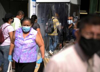 Fiscal&iacute;a de Ecuador investiga corrupci&oacute;n durante pandemia