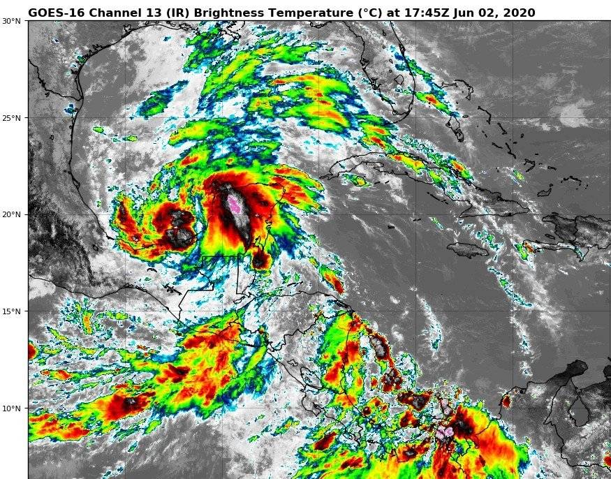 La tormenta tropical Cristobal ya toco tierra esta mañana en Ciudad del Carmen