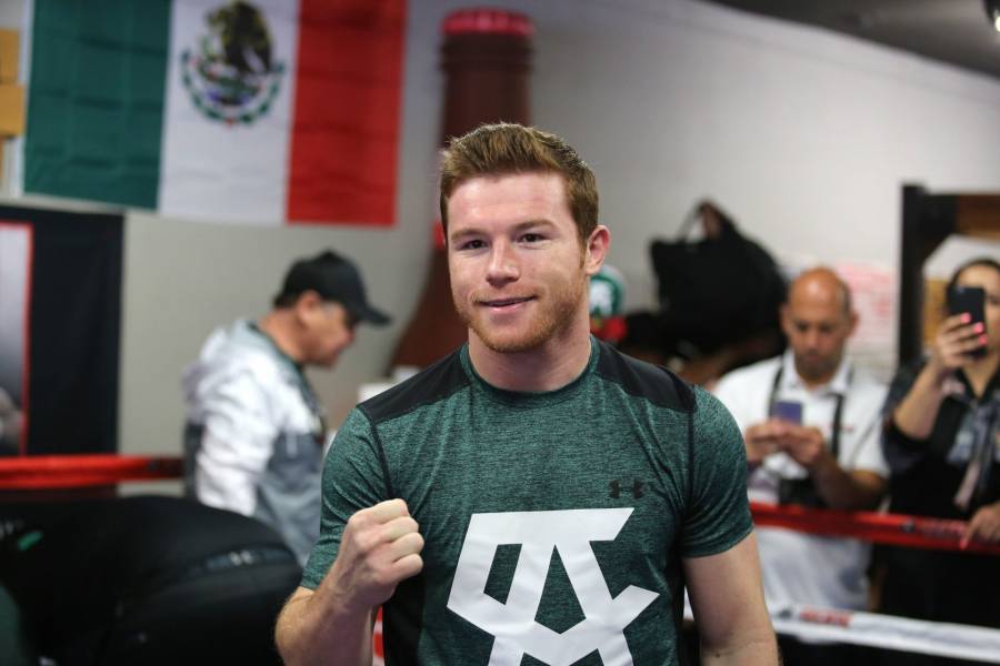 El regreso de Canelo podría darse contra Derevyanchenko en víspera de fiestas patrias