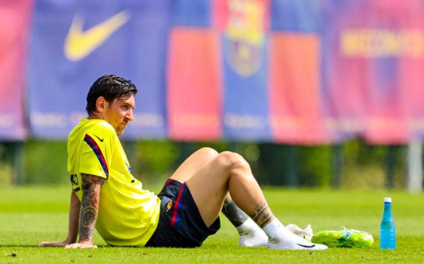 Messi no entrena y enciende las alarmas en el Barcelona