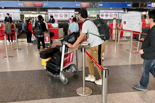 China reanuda en forma parcial vuelos internacionales