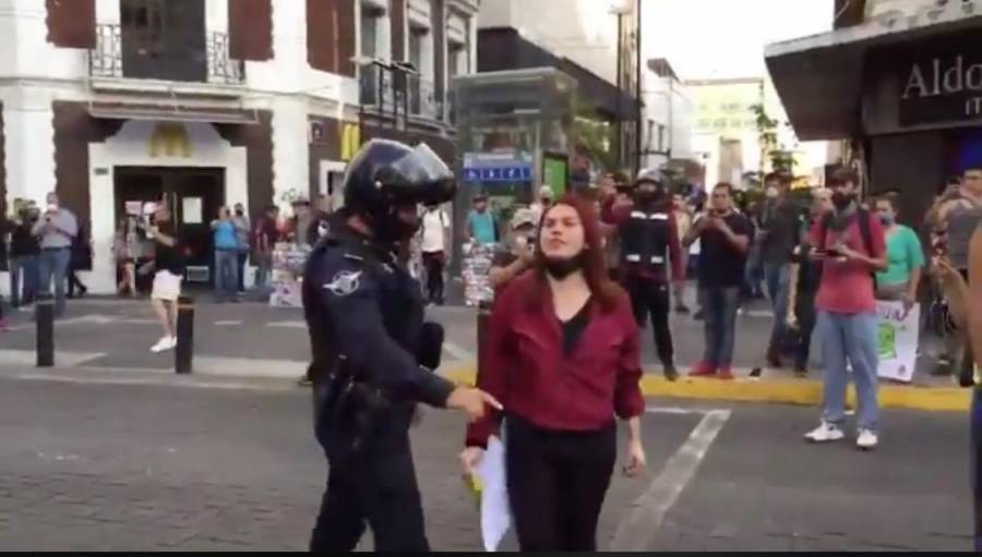 Protestas por muerte de Giovanni López en Jalisco, policía interviene