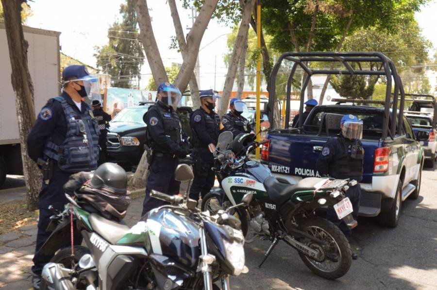 CONCLUYE MANIFESTACIÓN DE POLICÍAS; HABRÁ INCREMENTO SALARIAL DEL 20 POR CIENTO