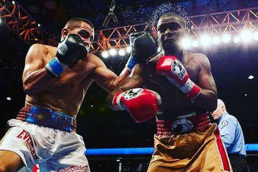 “King” Molina noquea a Michi Muñoz en regreso del boxeo a México