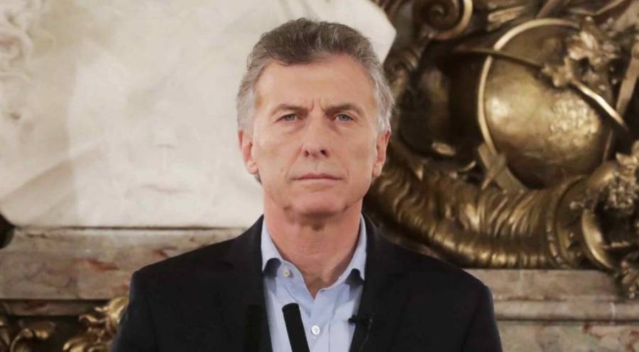 Macri, investigado “por  espiar” a 403 periodistas