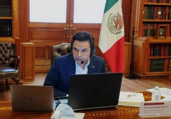 Zo&eacute; Robledo anuncia que dio positivo a coronavirus
